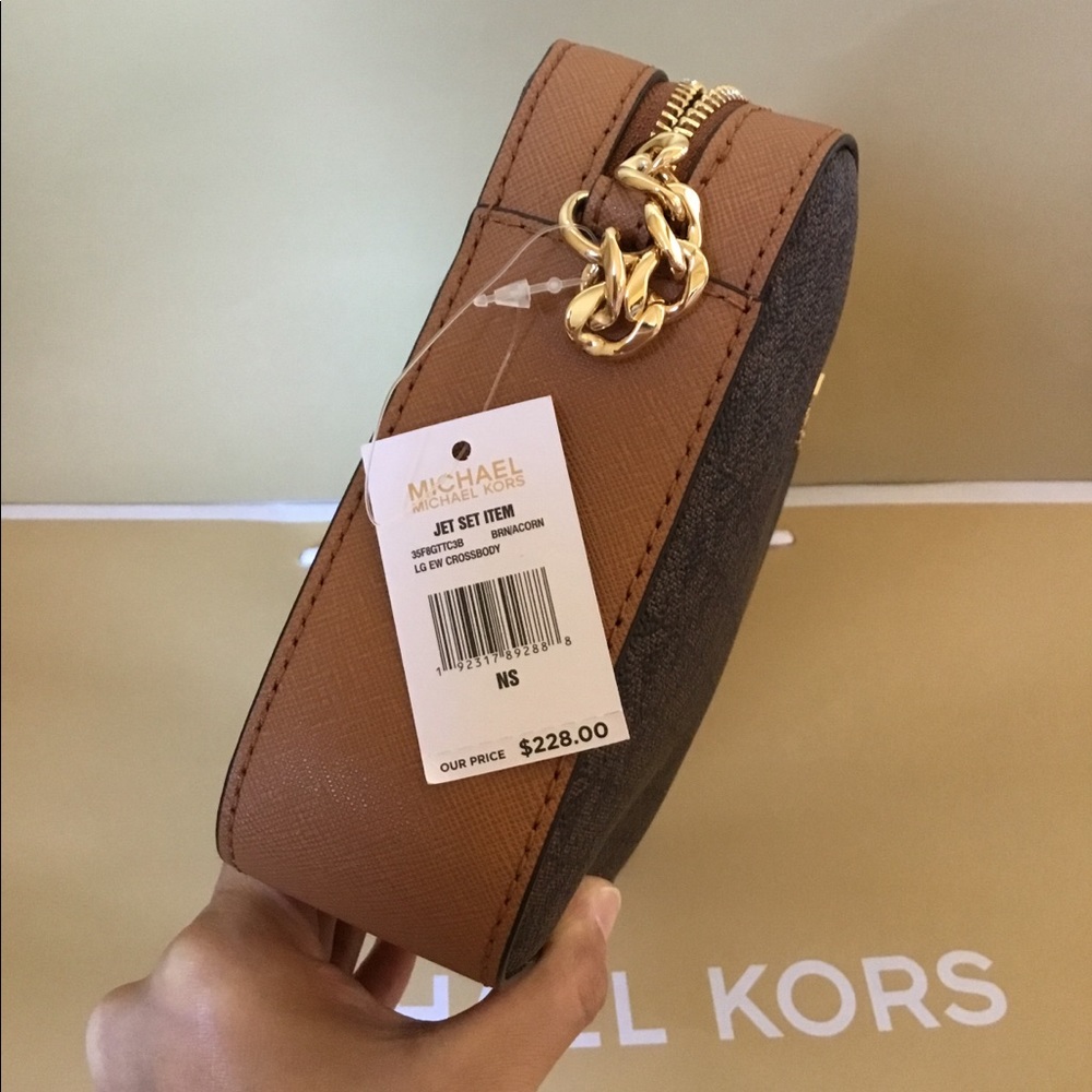 🌿Michael Kors Large Crossbody Shoulder Bag NWT. - Picture 5 of 8